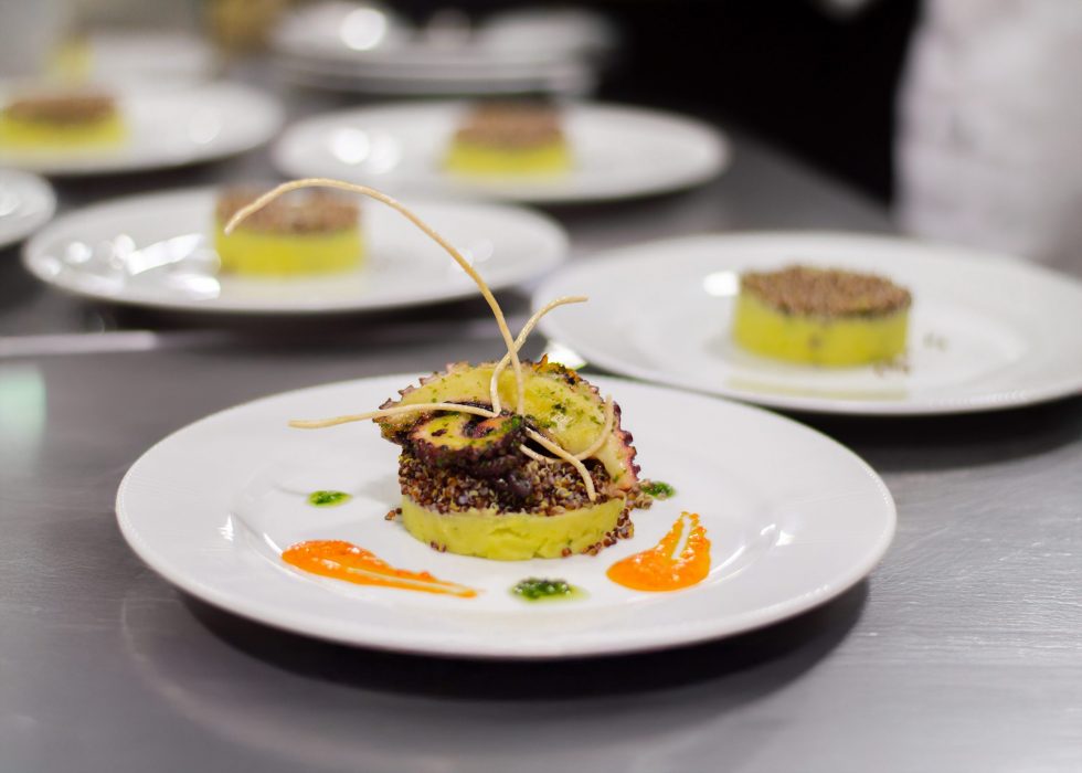 Galpagos-luxury-superyacht-tribute